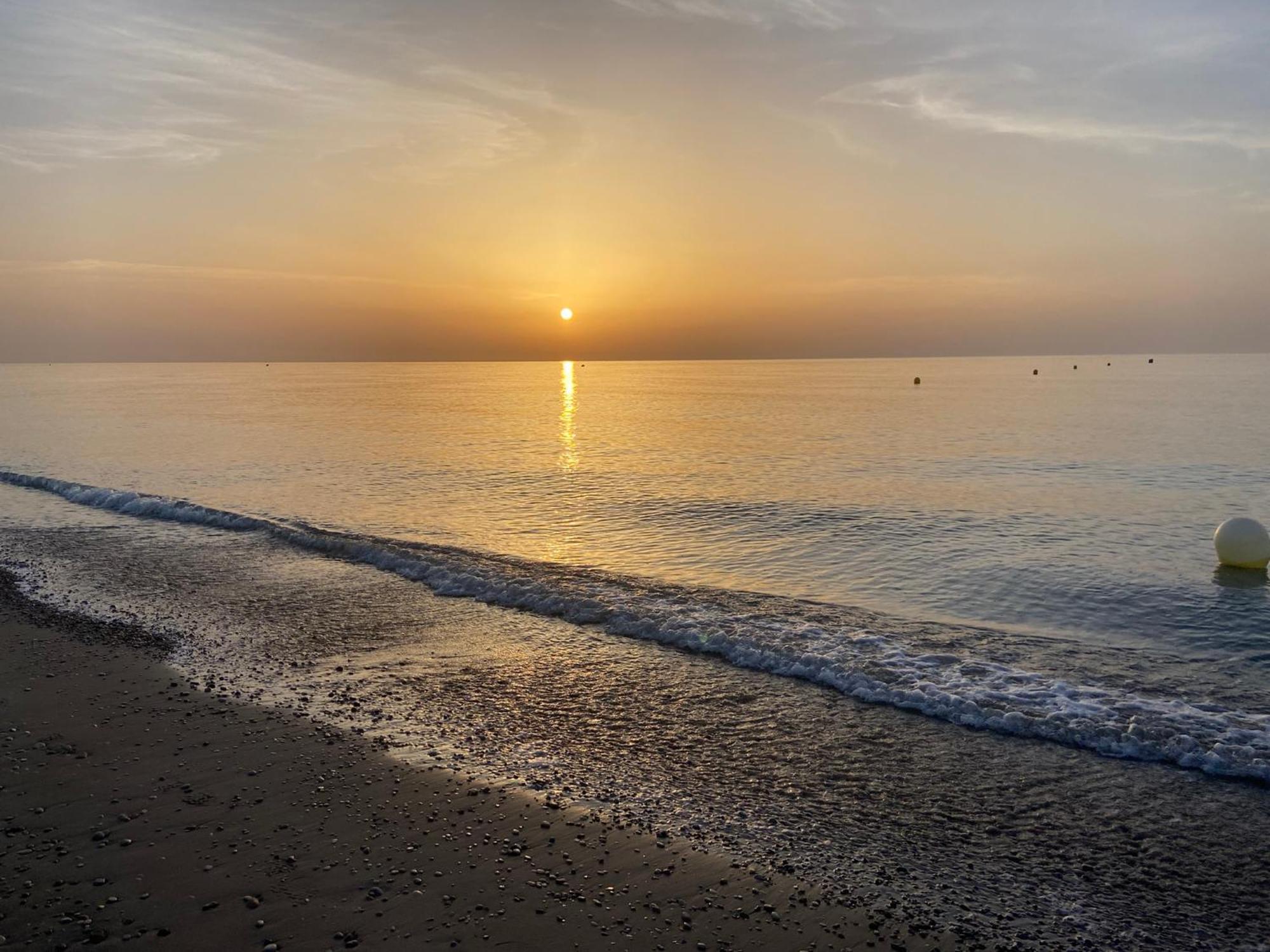 Primera Linea De Playa, Villa Conchita, Con Salida Al Mar Sagunto Luaran gambar